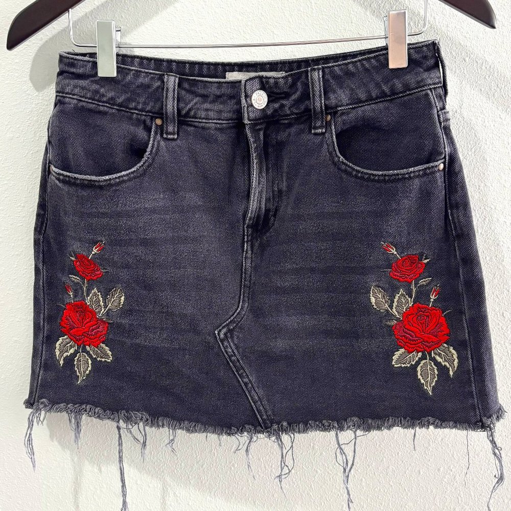 Pacsun black distressed denim mini skirt with floral embroidery size 26